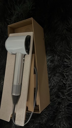 Dyson supersonic 1600w - dyson,
